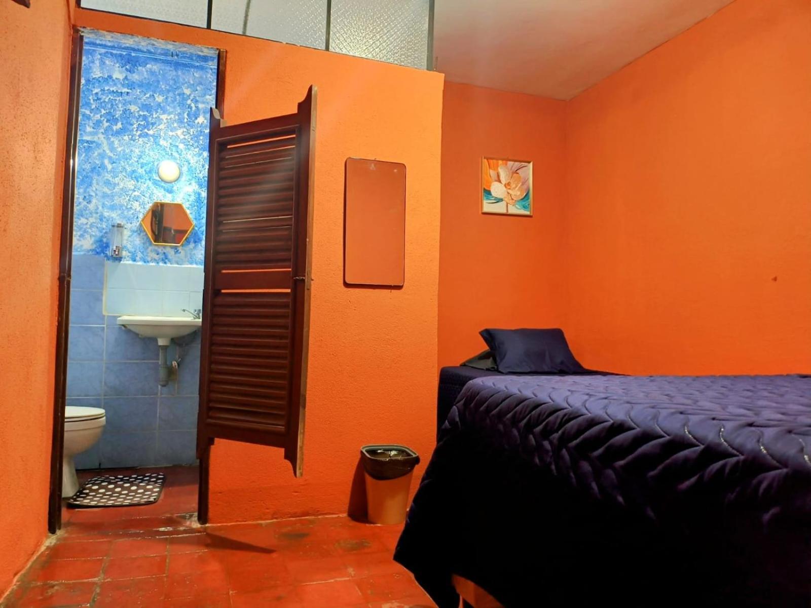 Cristales De Antigua La Calzada Hotel Exterior photo